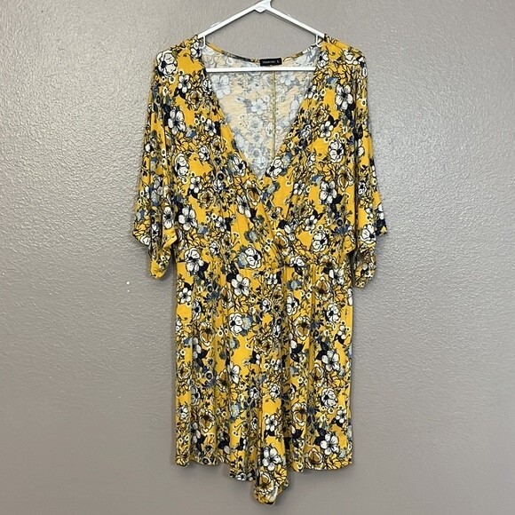 Dolcevida  mustard yellow floral romper Large - Picture 3 of 16